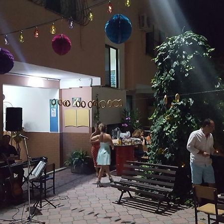Home Hostel Shkodër Dış mekan fotoğraf