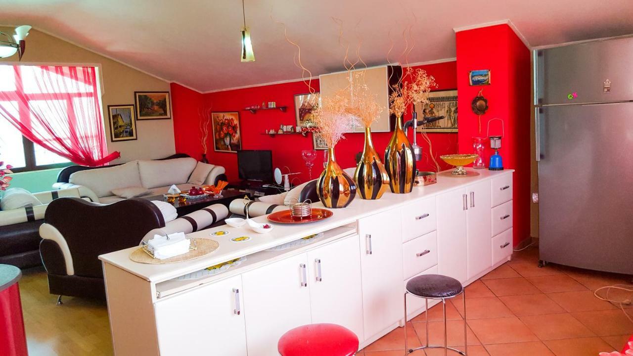 Home Hostel Shkodër Dış mekan fotoğraf