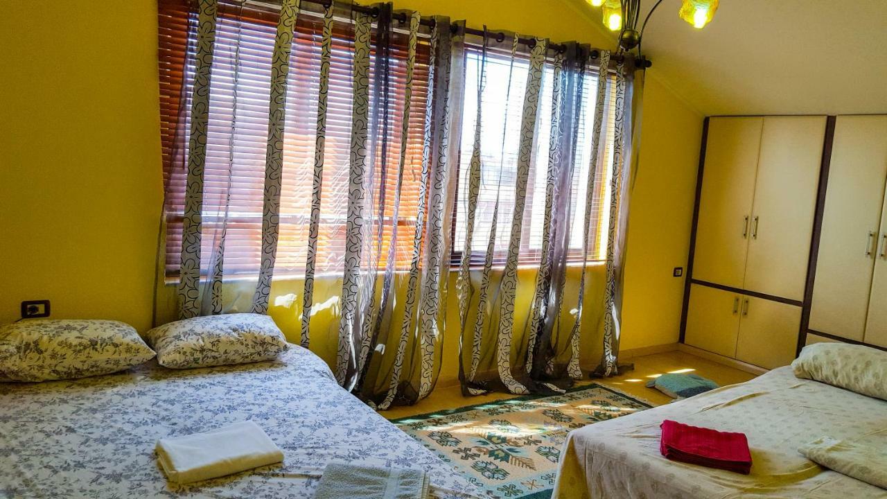 Home Hostel Shkodër Dış mekan fotoğraf